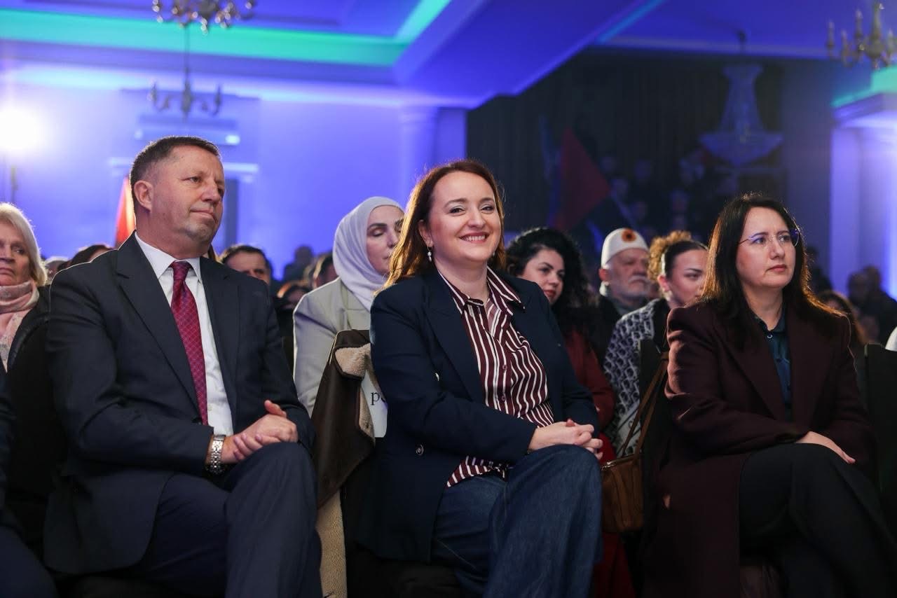 Gjilani mirëpret numrin 25  Besiana Musmurati  me entuziazëm