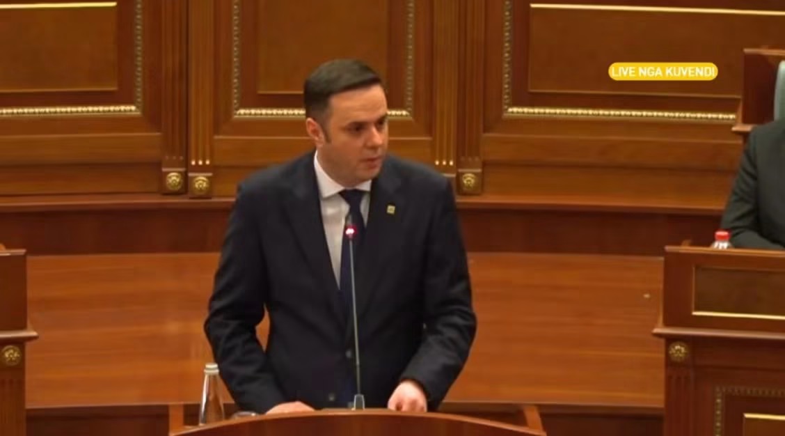 Delegatët e LDK së tërheqin mbi 10 nënshkrime nga iniciativa për shkarkimin e Abdixhikut
